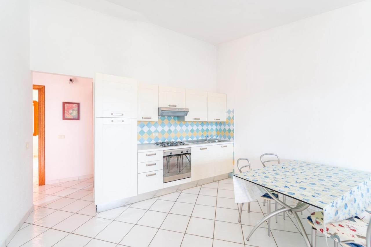 Citai San Teodoro Apartment Bagian luar foto